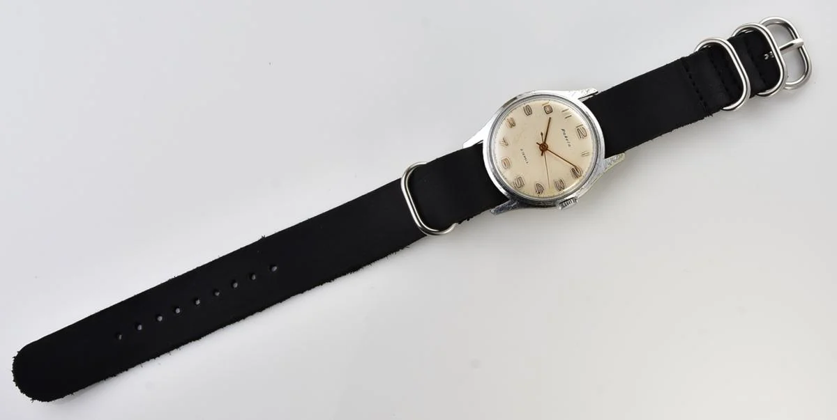Excellent vintage Soviet Raketa Baltica mechanical watch