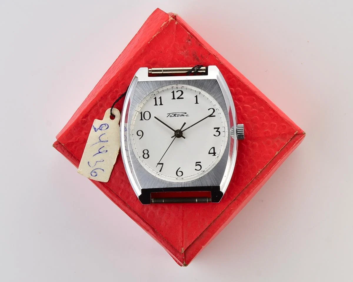 TIME CAPSULE: Vintage Soviet Raketa watch, New Old Stock (NOS)!