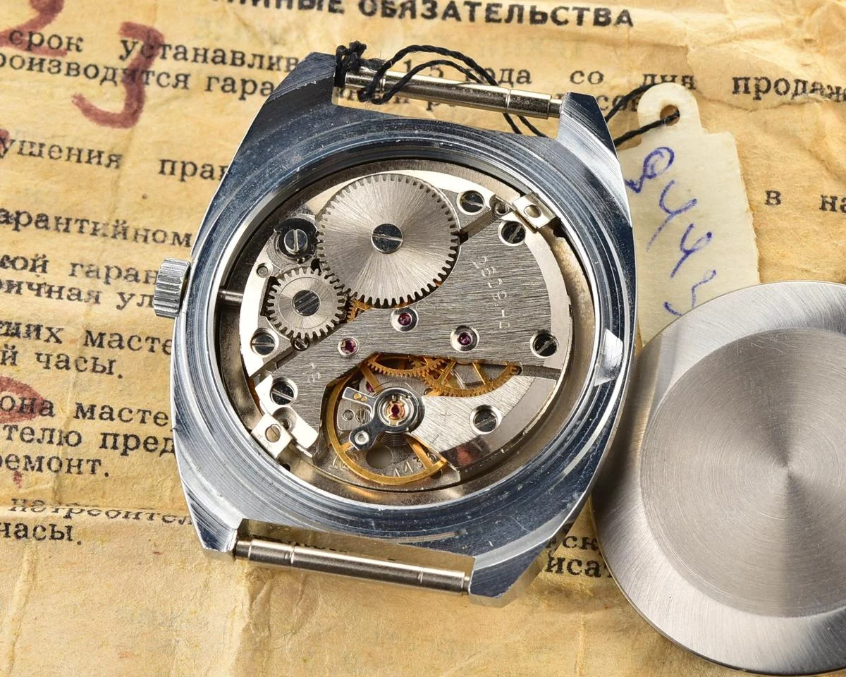 TIME CAPSULE: Vintage Soviet Raketa watch, New Old Stock (NOS)!