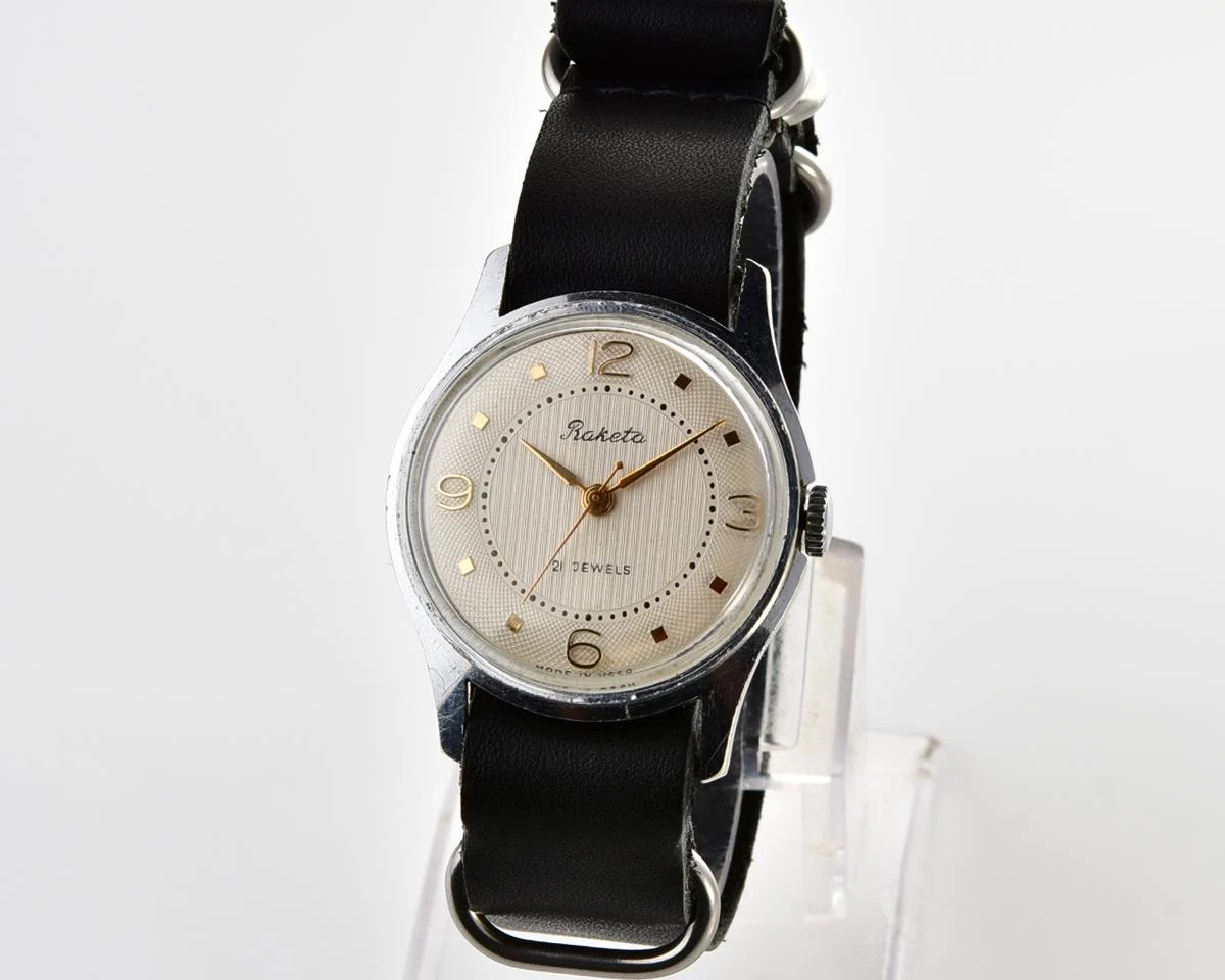 Excellent vintage Soviet Raketa Baltica mechanical watch