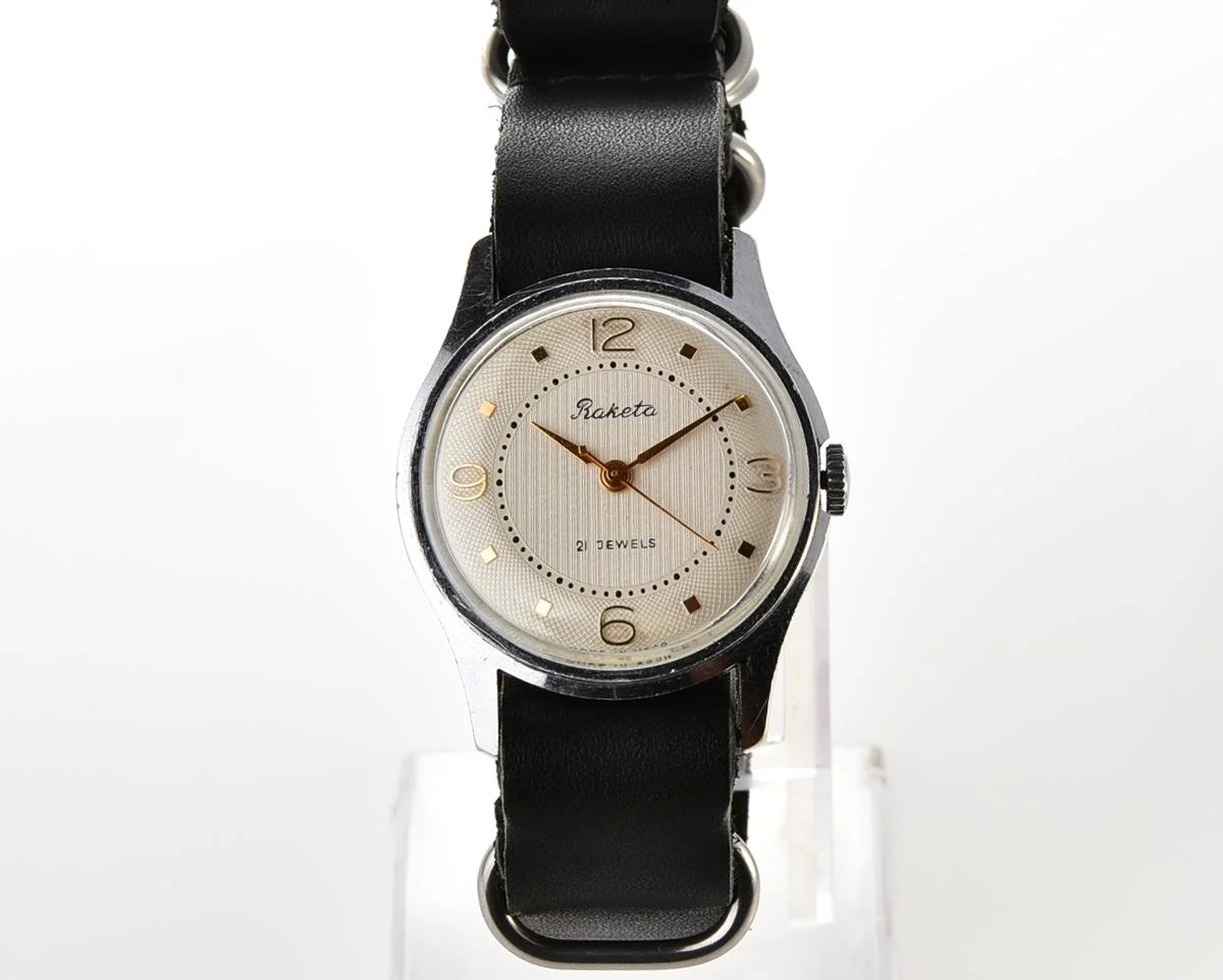 Excellent vintage Soviet Raketa Baltica mechanical watch