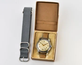 Excellent condition Rodina mechanical watch with automatic self winding movement with box and nylon strap!
