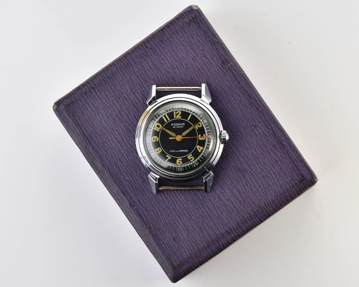Excellent condition Rodina mechanical watch with automatic self winding movement with box and leather strap!