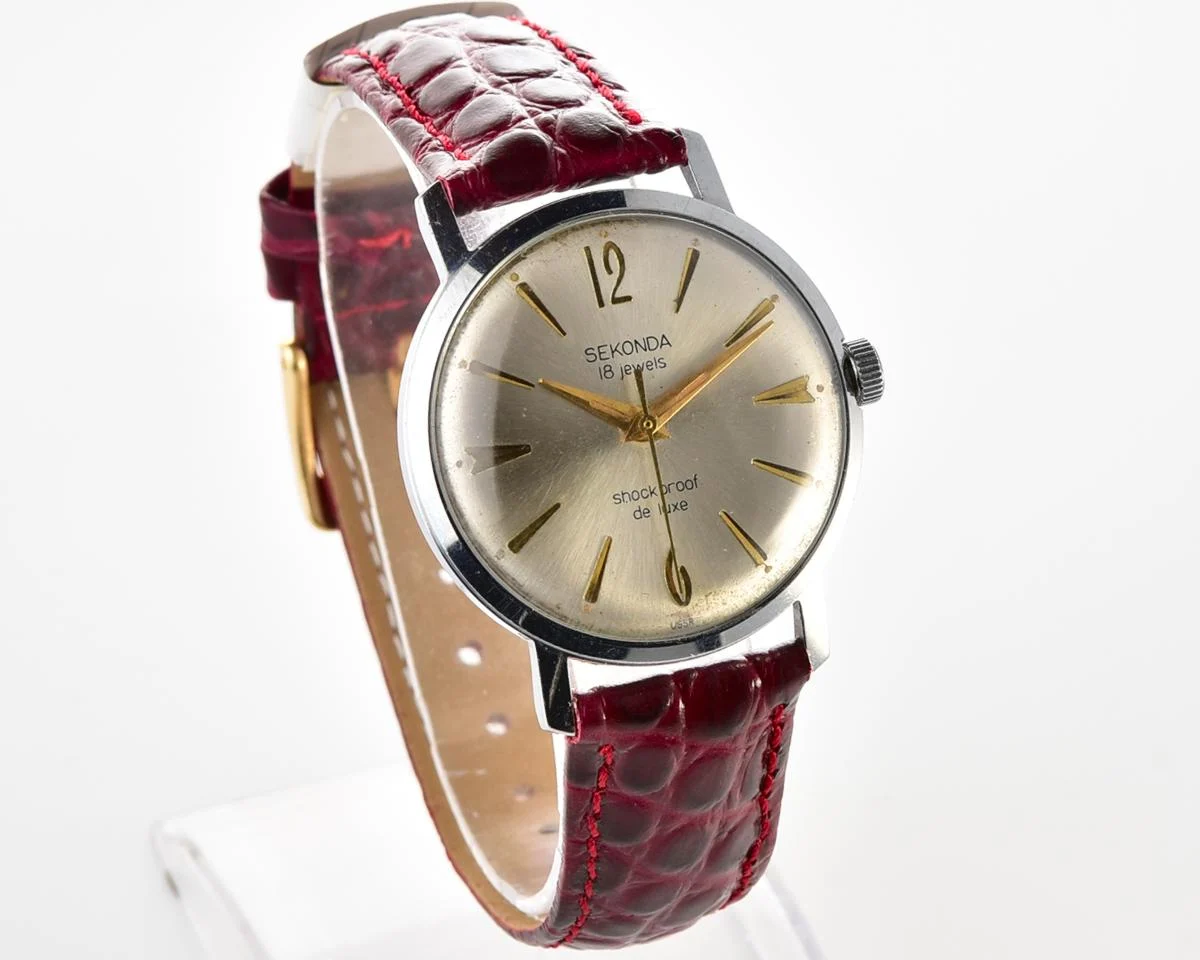 Soviet vintage Sekonda mechanical wrist watch