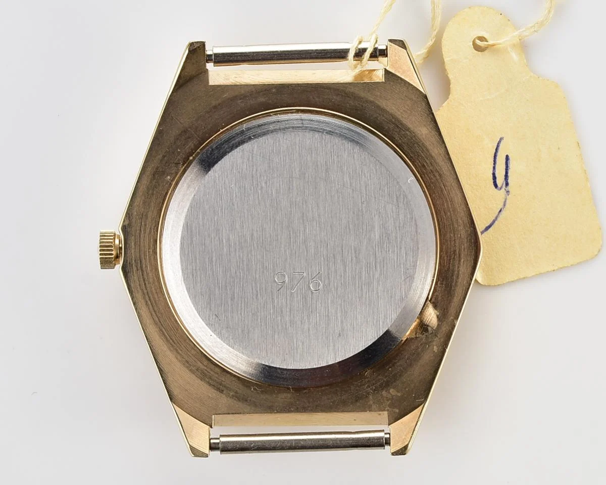 TIME CAPSULE: Soviet gold-plated wrist watch Slava with quartz movement – New Old Stock (NOS)!