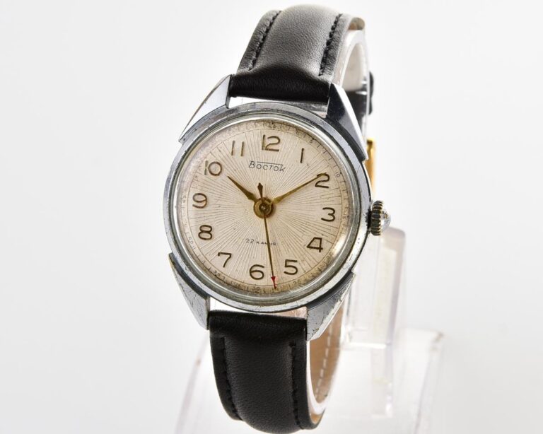 Original Soviet Wostok (Vostok) mechanical wrist watch, early domestic version!