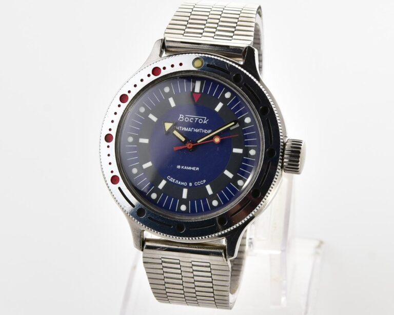 Vostok Amphibia mechanical watch with steel bracelet & uncommon bezel
