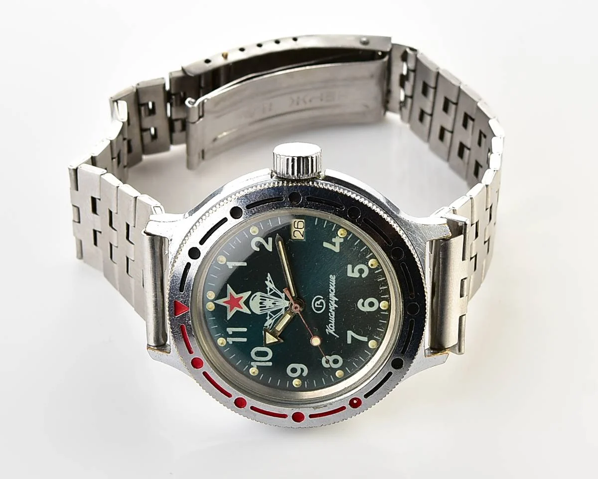 Vostok Komandirskie Paratroopers mechanical watch with automatic self-winding movement