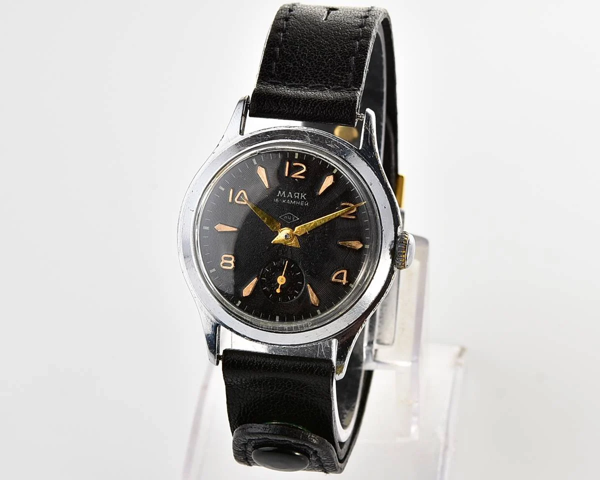 Vintage Soviet Mayak mechanical watch