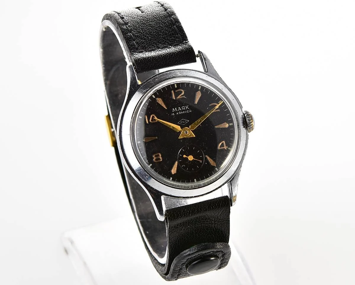 Vintage Soviet Mayak mechanical watch