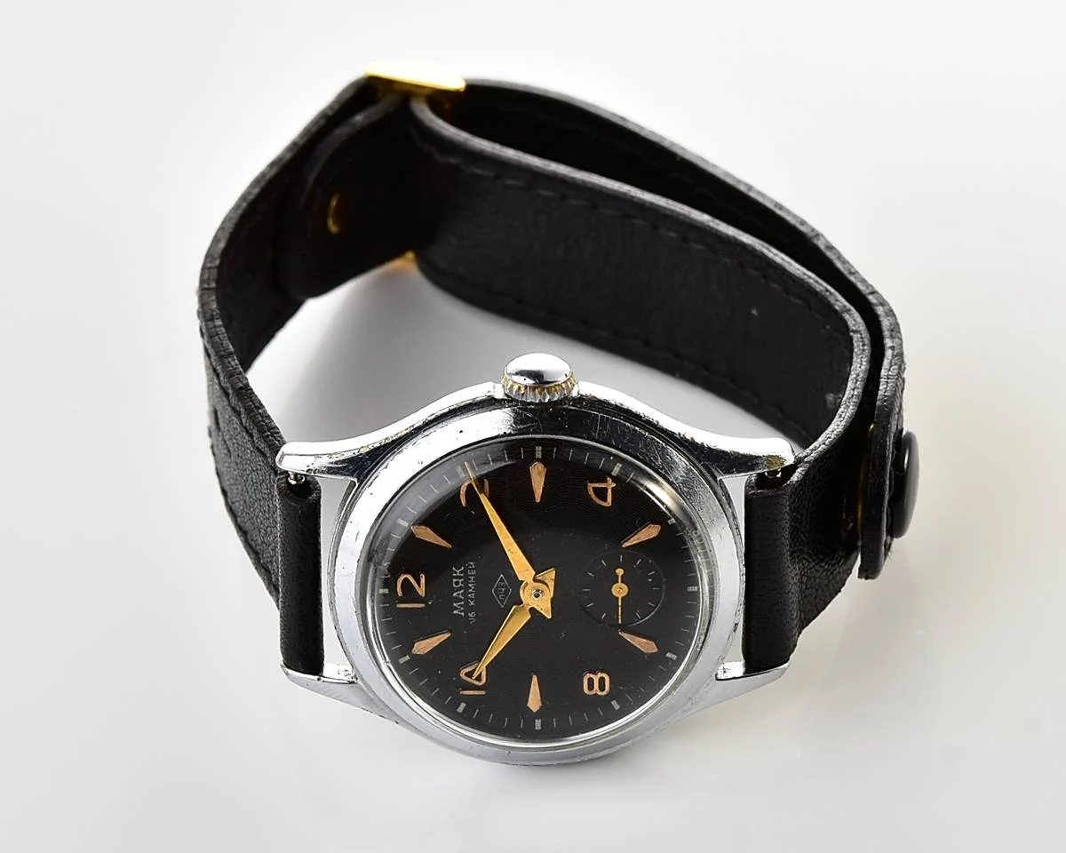 Vintage Soviet Mayak mechanical watch
