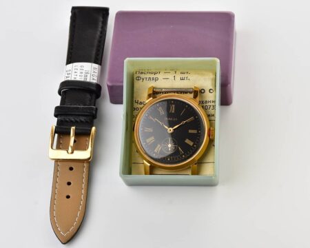 TIME CAPSULE: Mechanical POBEDA gold-plated watch in box – new old stock(NOS)!