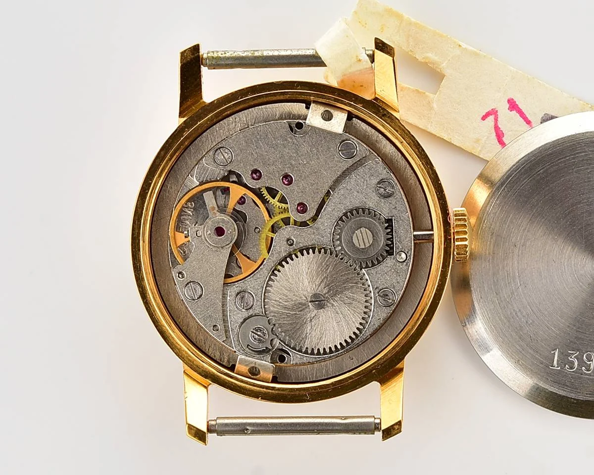 TIME CAPSULE: Mechanical Pobeda gold-plated watch in box – New Old Stock (NOS)!