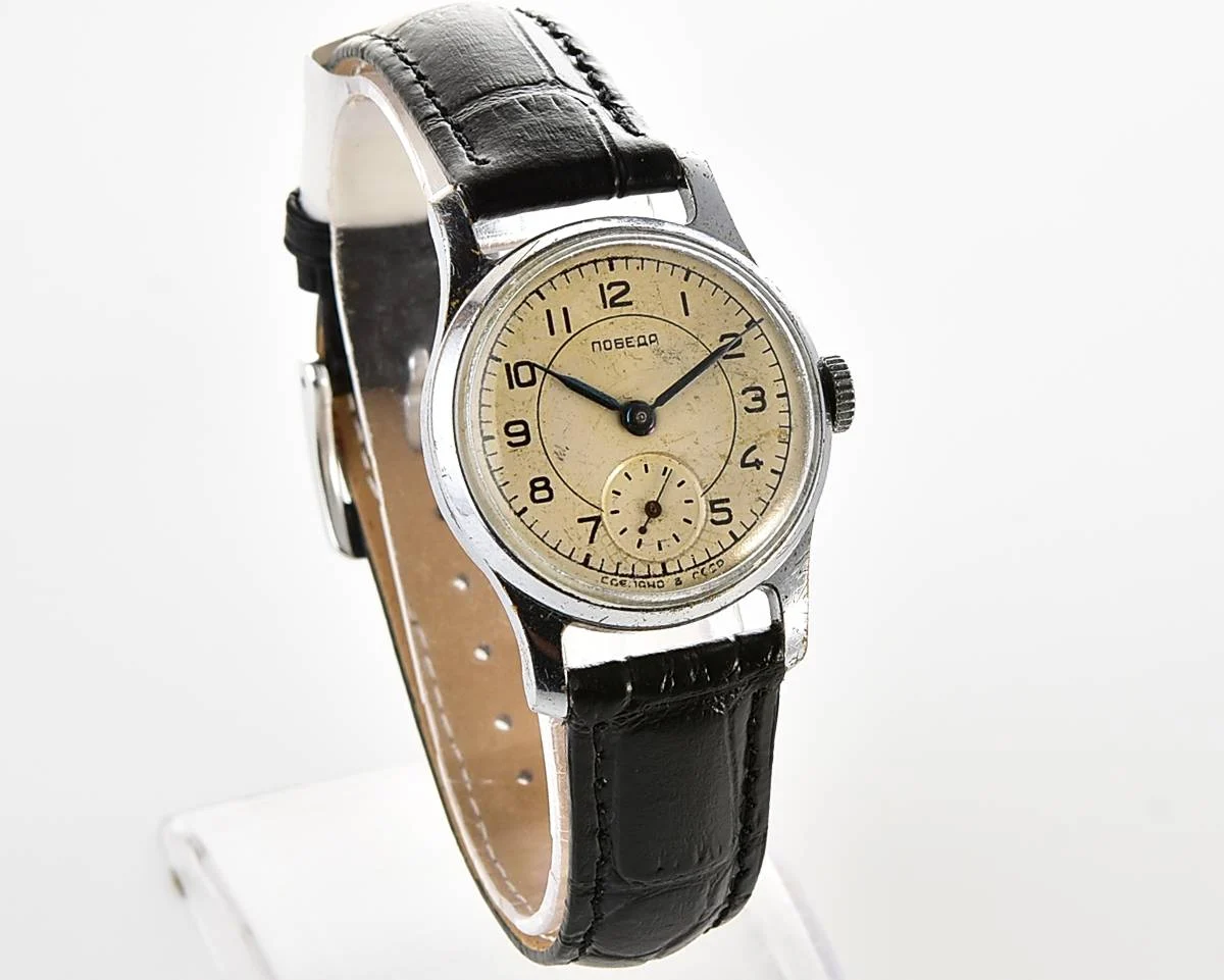 Vintage Soviet mechanical Pobeda wrist watch
