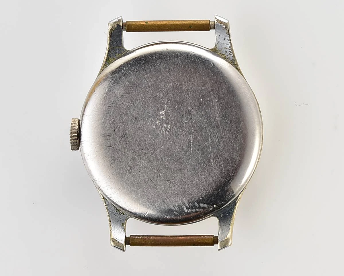 Vintage Soviet mechanical Pobeda wrist watch, 2MChZ from the 3rd quarter of 1955