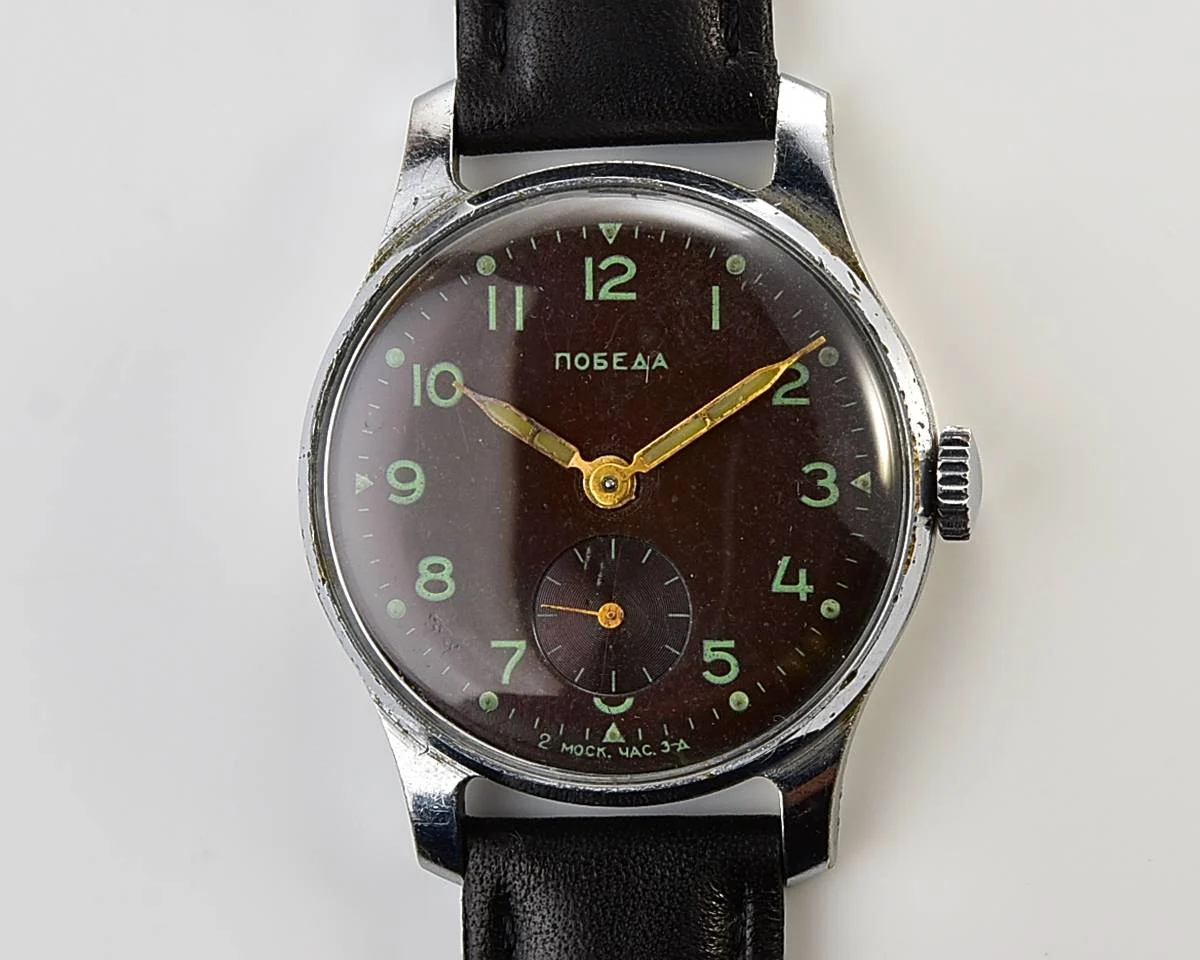 Excellent condition vintage Soviet mechanical Pobeda wrist watch, 2MChZ from 2nd quarter of 1956