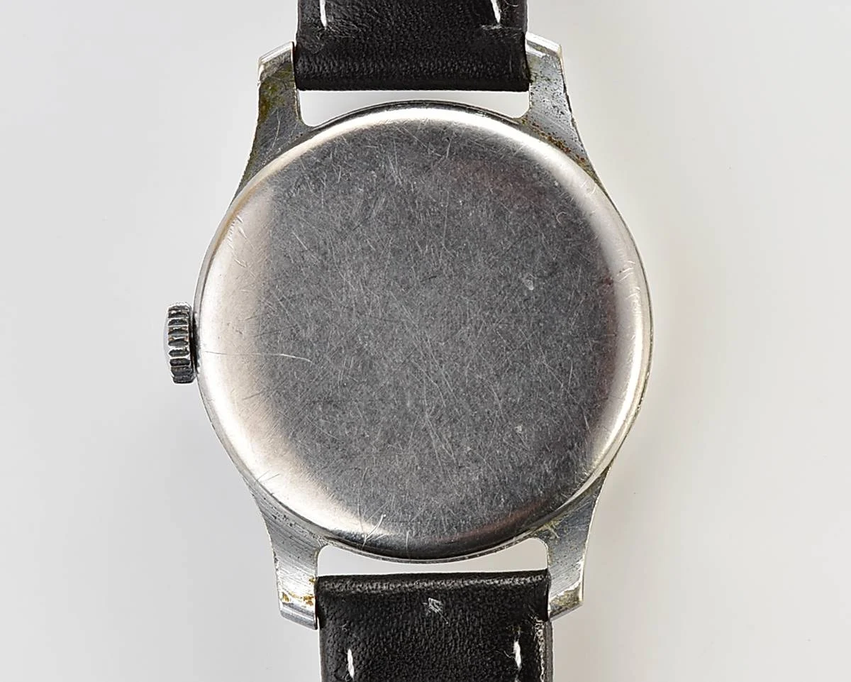 Excellent condition vintage Soviet mechanical Pobeda wrist watch, 2MChZ from 2nd quarter of 1956
