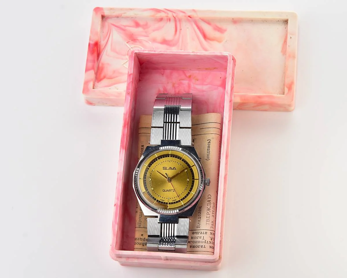 TIME CAPSULE: Soviet Slava with quartz movement – New Old Stock (NOS)!