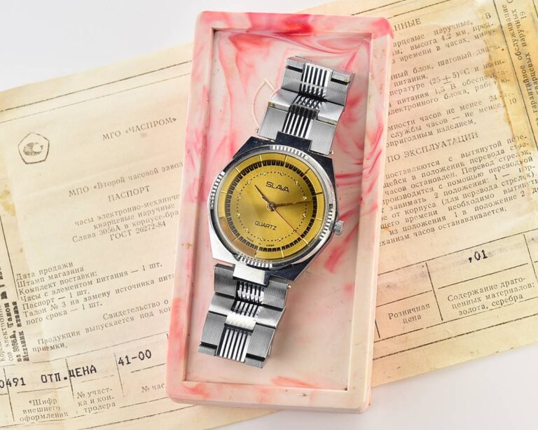 TIME CAPSULE: Automatic soviet SLAVA with quartz movement – NEW old stock(NOS)!