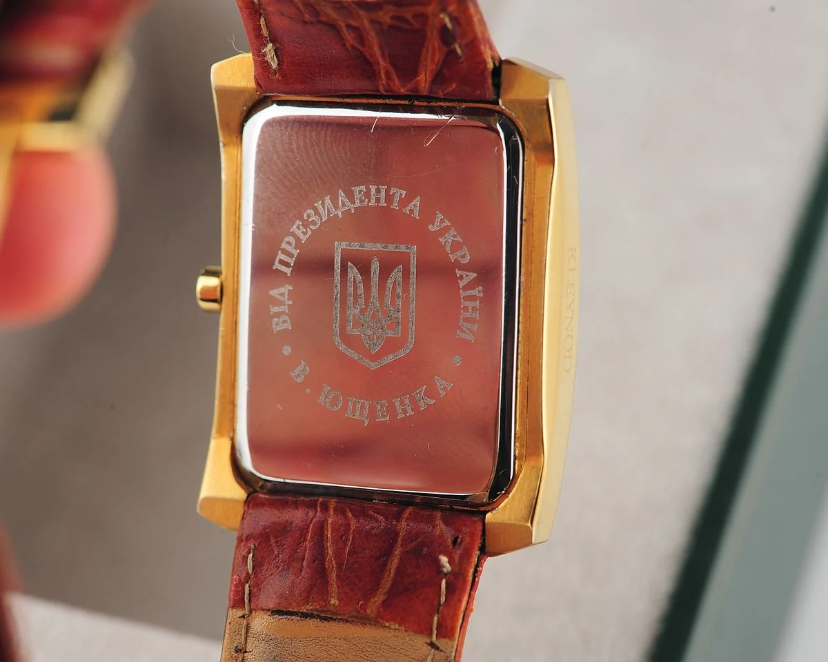 Ukrainian made Kleynod gold-plated watch – from the president of 🇺🇦Ukraine!