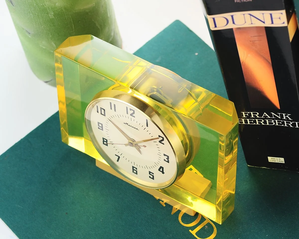watch Molnija table clock yellow 12347-SCS_2328