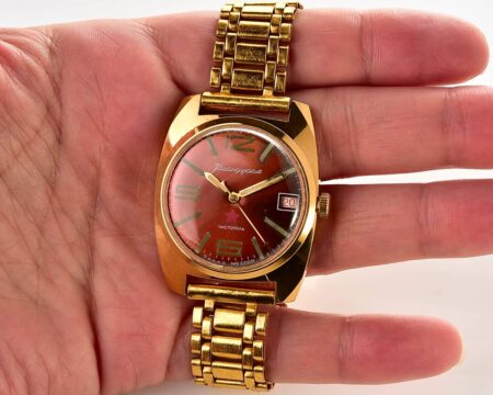 Soviet gold-plated Vostok Komandirskie mechanical watch - Zakaz MO CCCP!