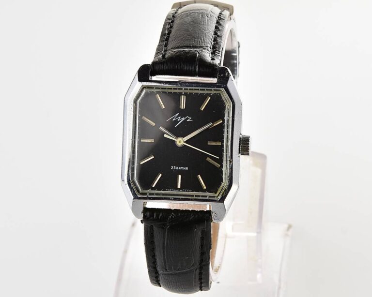 Soviet vintage mechanical watch Luch