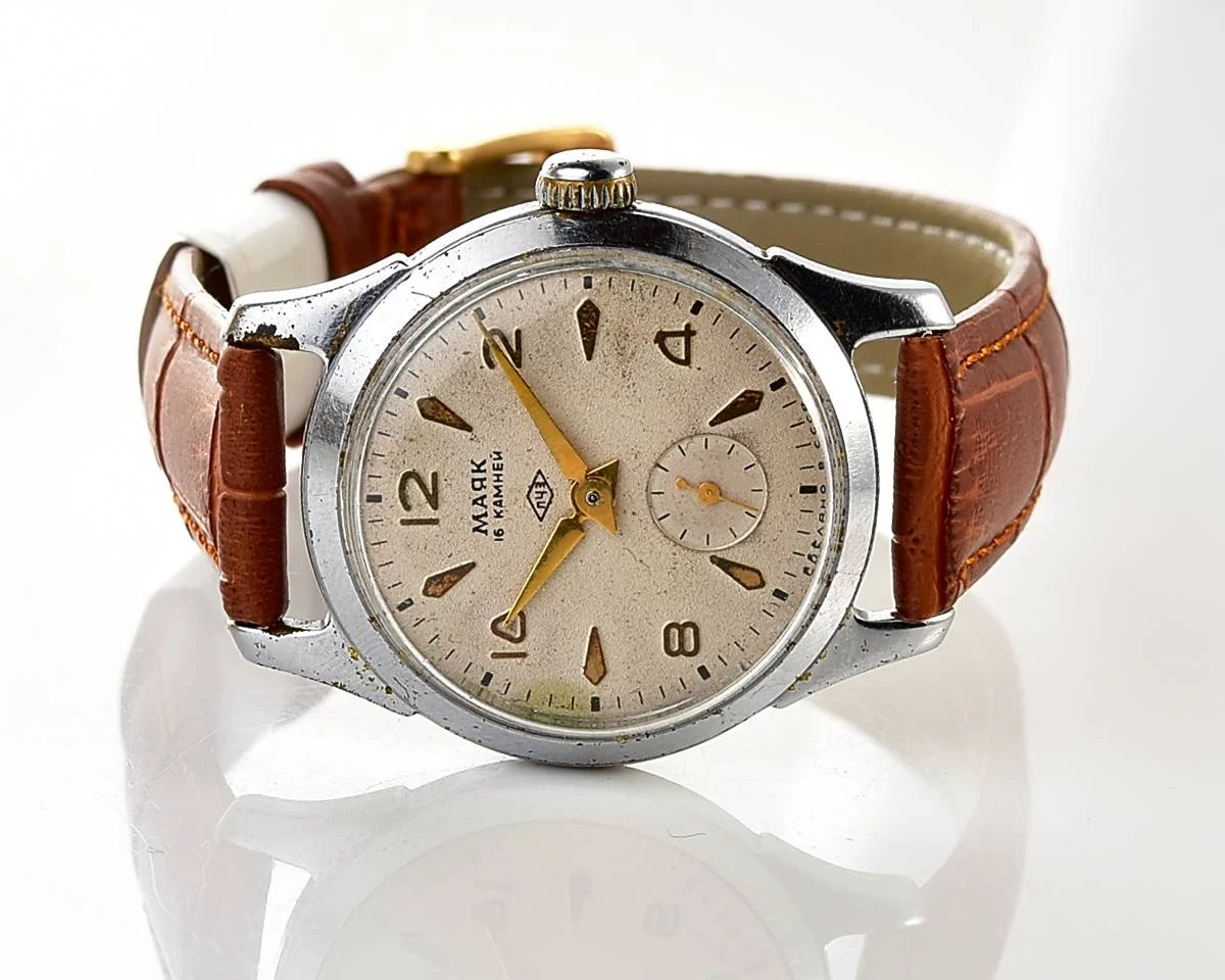 Vintage Soviet Mayak mechanical watch
