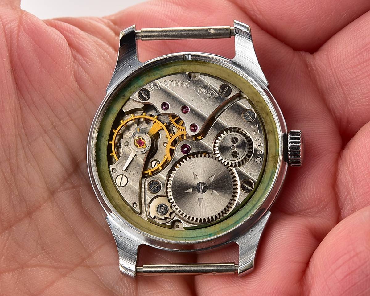 Vintage soviet MAYAK mechanical watch