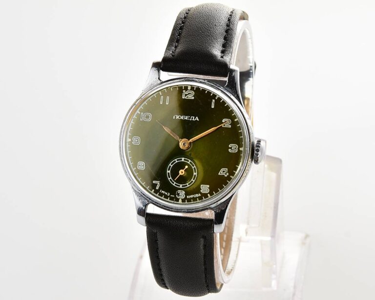 RARE! Green dial vintage soviet mechanical POBEDA wrist watch, 2nd quarter 1951!