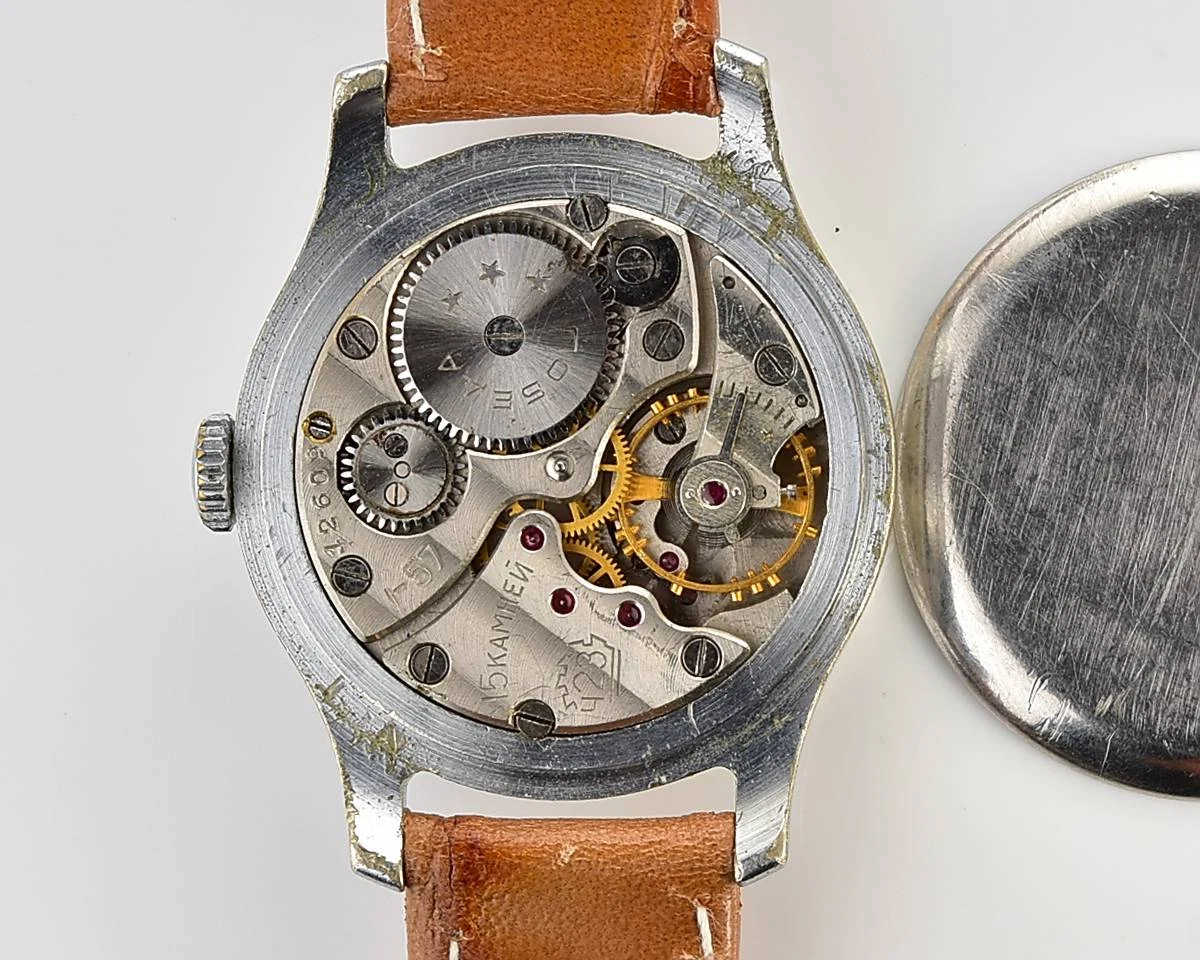 Vintage Soviet mechanical Pobeda watch, 2MChZ from 1st quarter 1957