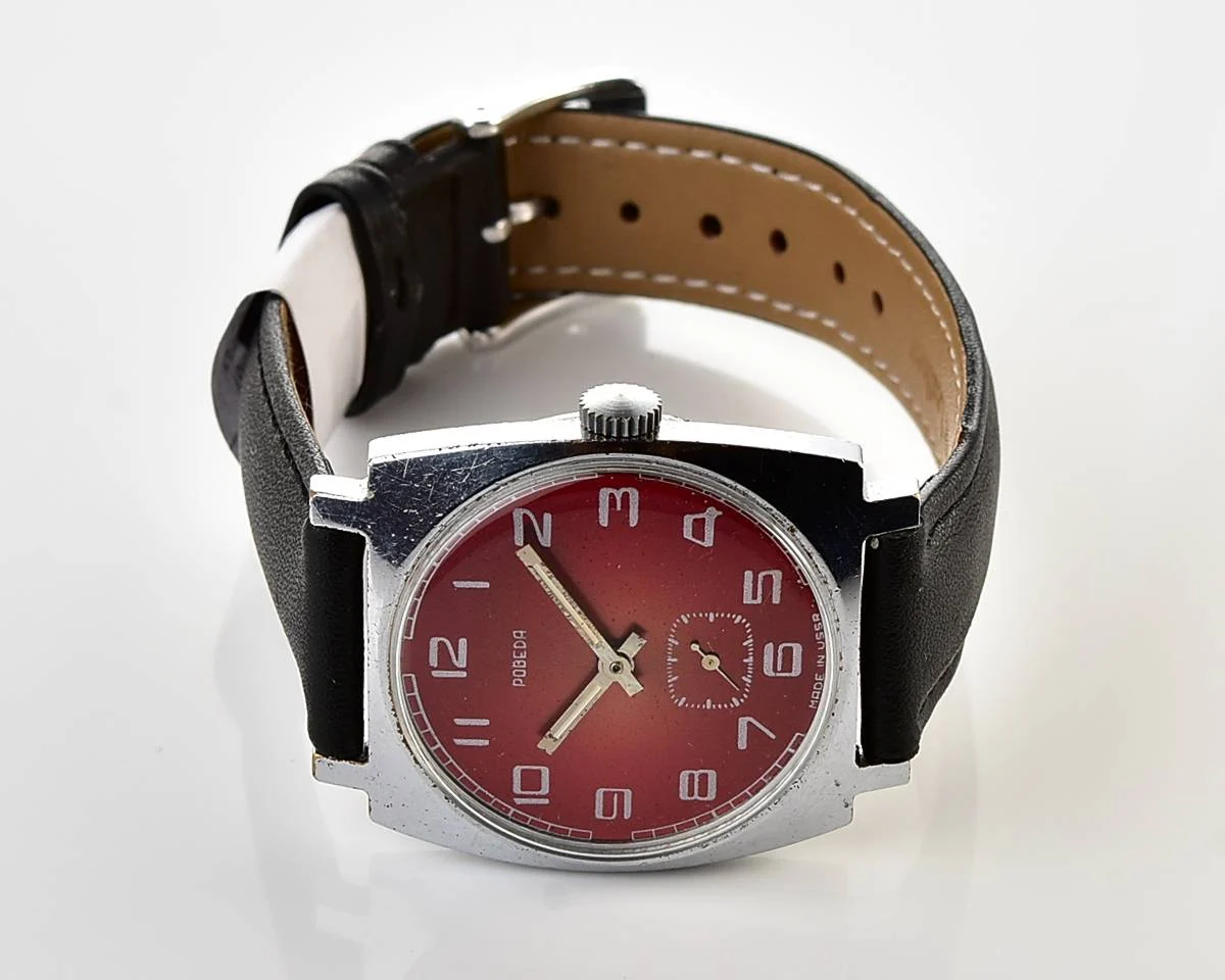 Pobeda Soviet mechanical wrist watch