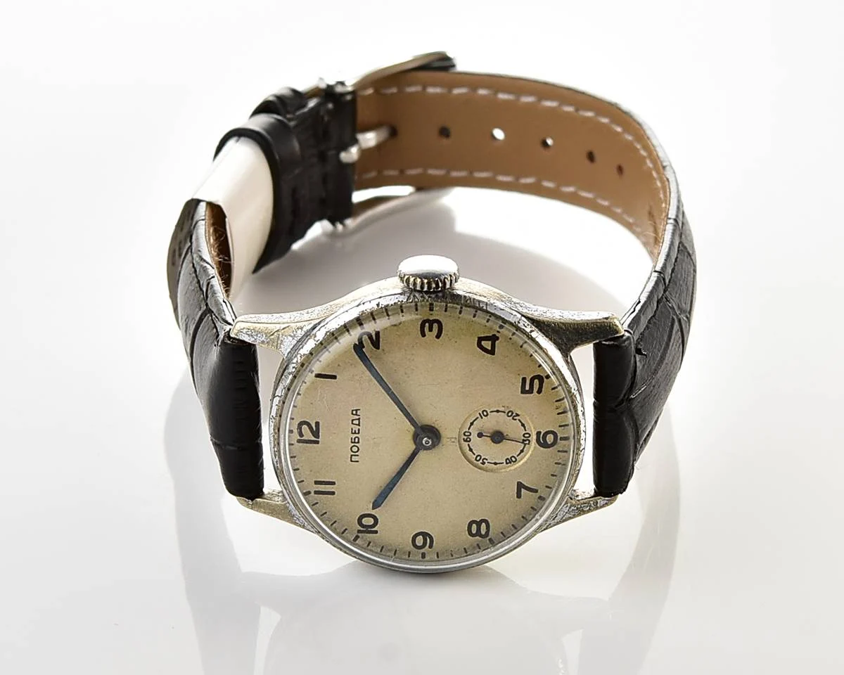 Vintage Soviet mechanical Pobeda watch, ChChZ from 4th quarter 1954!