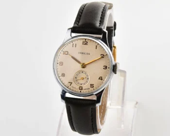 Excellent vintage Soviet mechanical Pobeda wrist watch, 1MChZ, 4th quarter of 1955