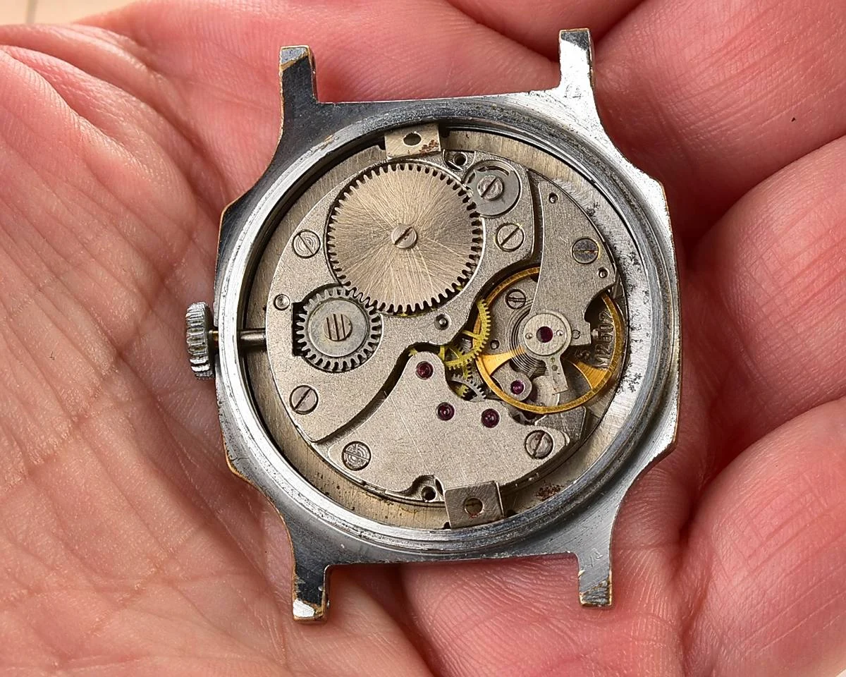 TIME CAPSULE: Soviet mechanical Pobeda watch in box – New Old Stock (NOS)!