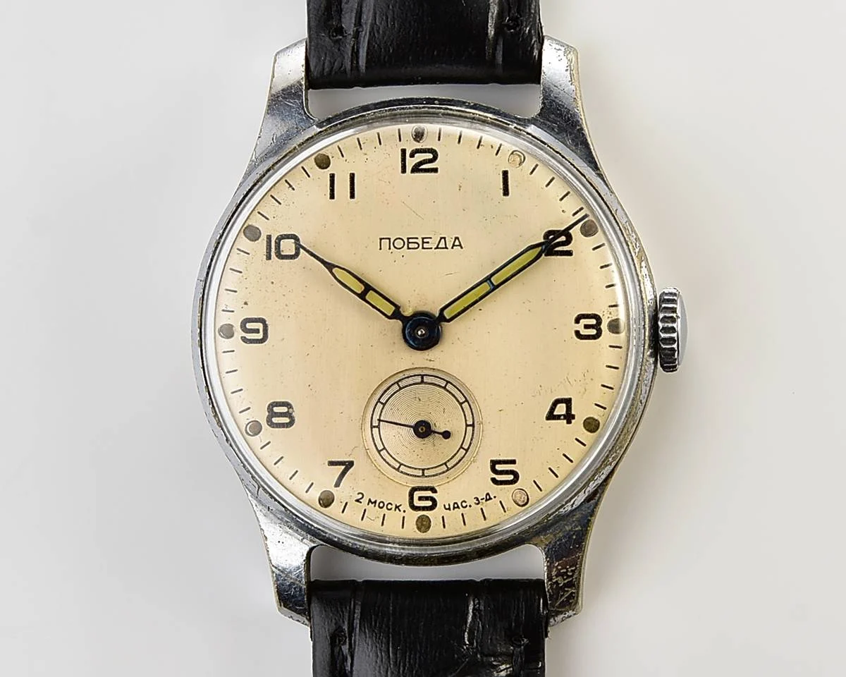 Excellent vintage Soviet mechanical Pobeda watch, 2MChZ from 3rd quarter 1956!