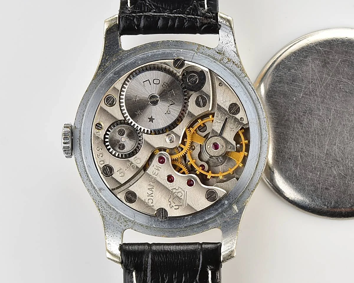 Excellent vintage Soviet mechanical Pobeda watch, 2MChZ from 3rd quarter 1956!