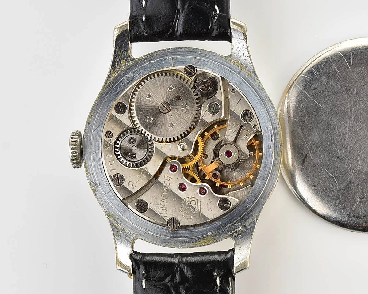 Excellent vintage Soviet mechanical Pobeda watch, 2MChZ from 2nd quarter 1957!