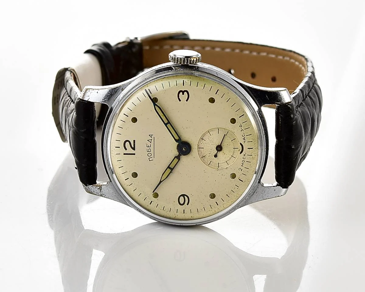 Excellent vintage Soviet mechanical Pobeda watch, 2MChZ from 2nd quarter 1957!