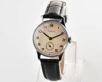 Excellent condition vintage Soviet mechanical Pobeda wrist watch, 1MChZ, 3rd quarter 1953