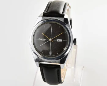 Raketa vintage mechanical wristwatch with uncommon day/date calendar