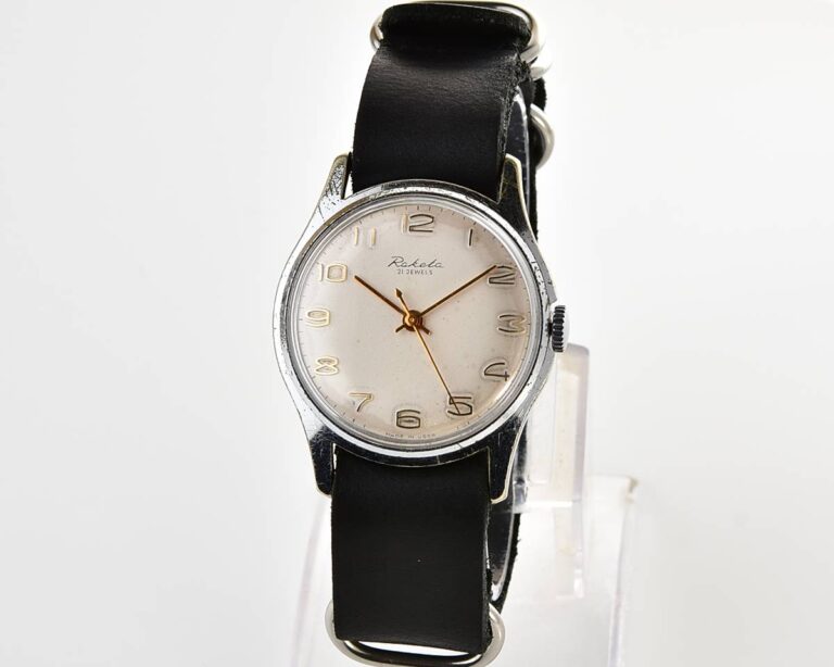 Soviet RAKETA Baltica vintage mechanical watch with NATO leather strap!