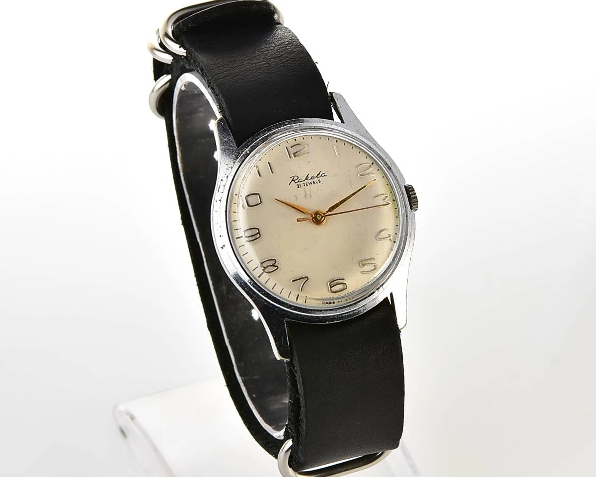 Soviet Raketa Baltica vintage mechanical watch with NATO leather strap!