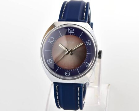 Vintage Raketa soviet mechanical watch with gorgeous bi-color grey/blue dial