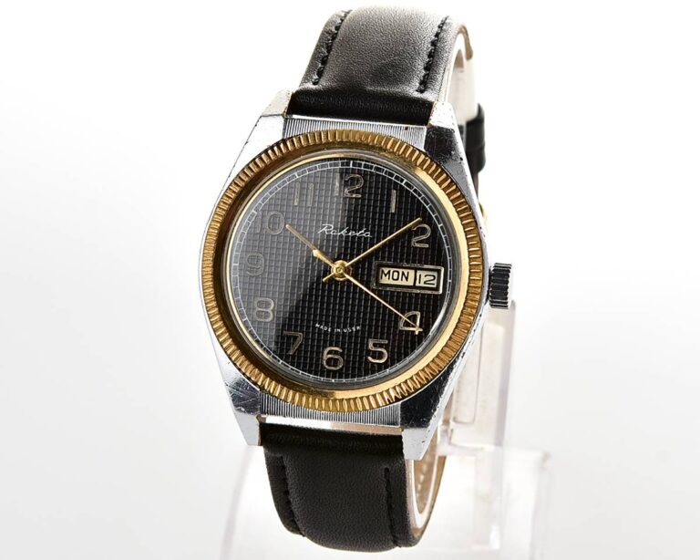 RAKETA vintage mechanical wrist watch with double calendar