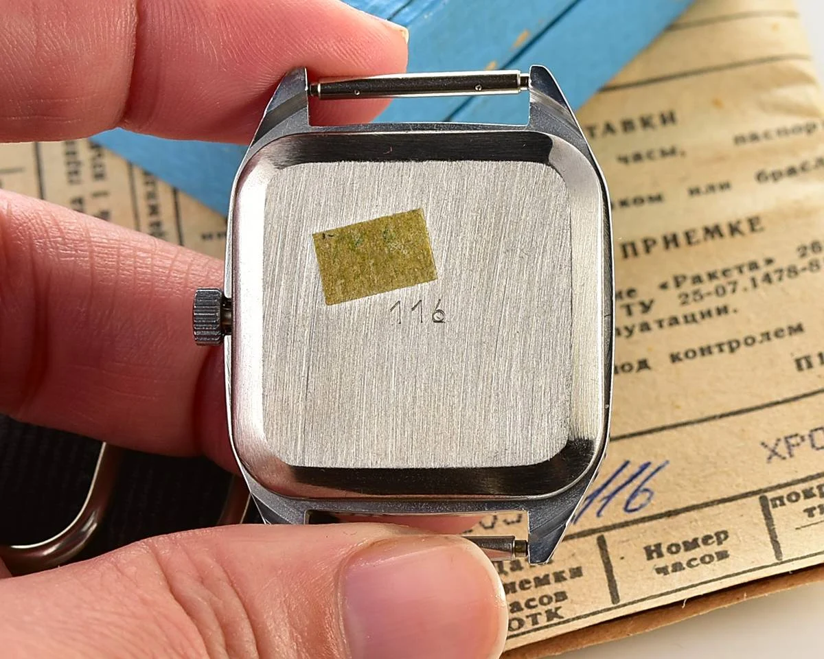 TIME CAPSULE: Vintage Soviet Raketa watch, New Old Stock (NOS)!