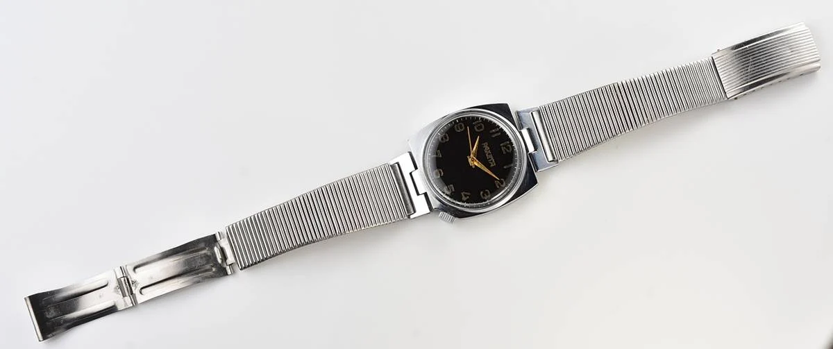 Excellent Soviet Raketa vintage mechanical watch