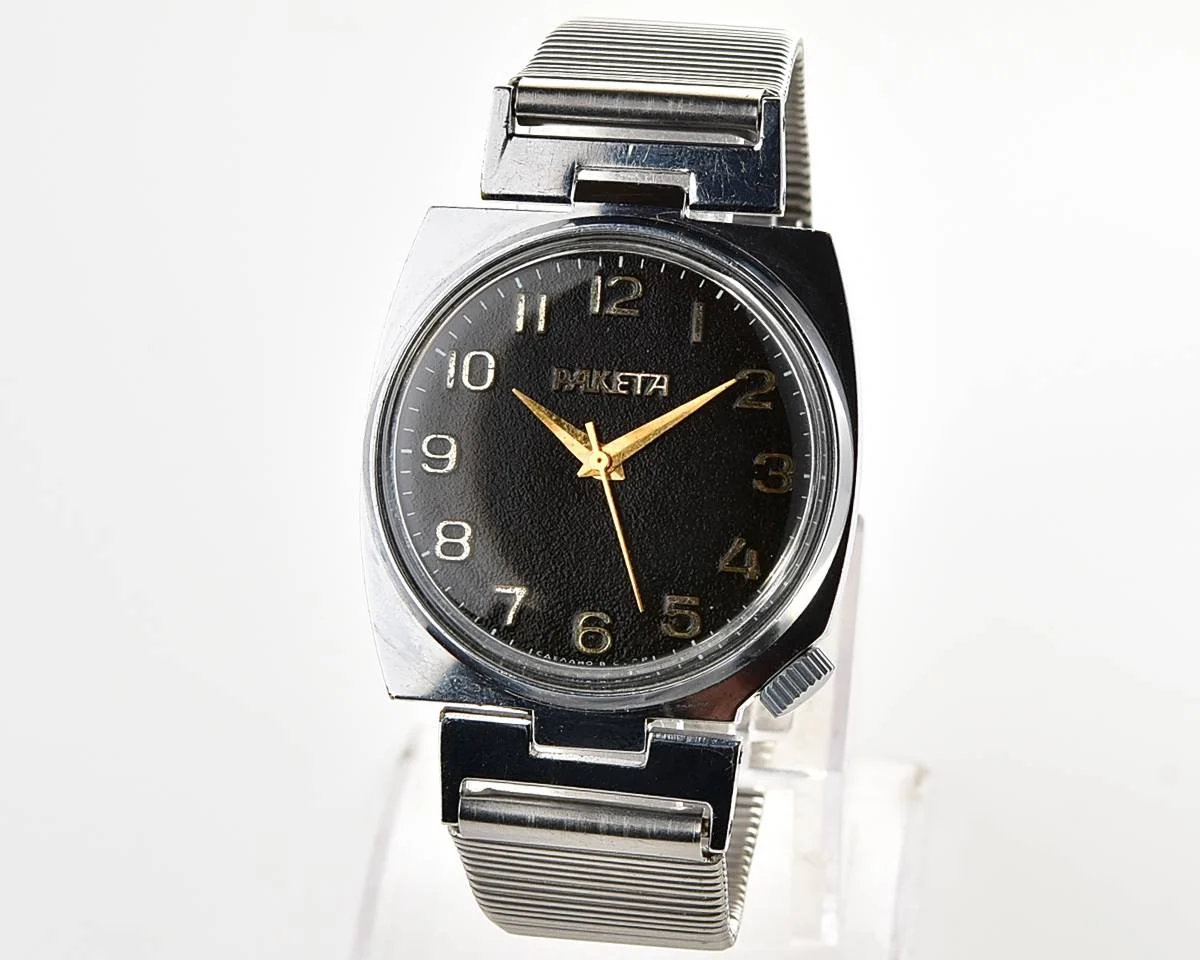 Excellent Soviet Raketa vintage mechanical watch