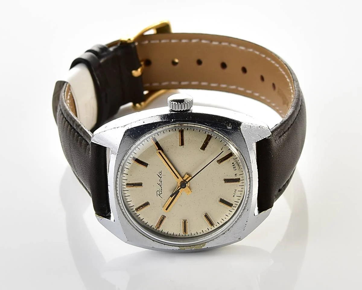 Excellent Soviet Raketa vintage mechanical watch