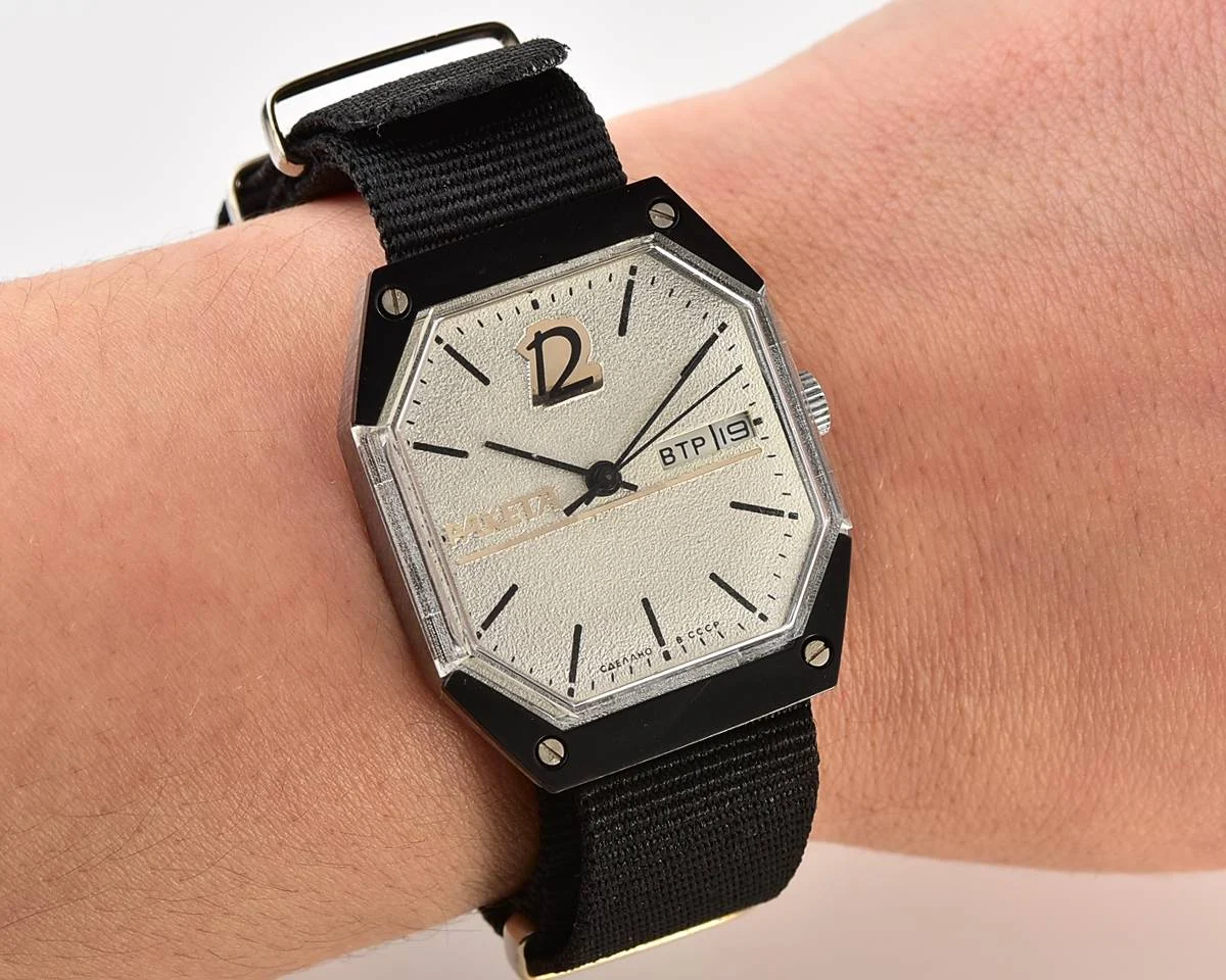 Raketa-9868_KOM_0822